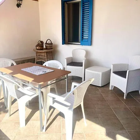 Judy House Dom wakacyjny Isola di Ustica